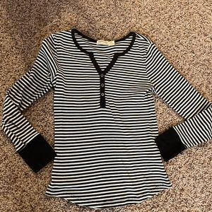 Super cute striped top!!